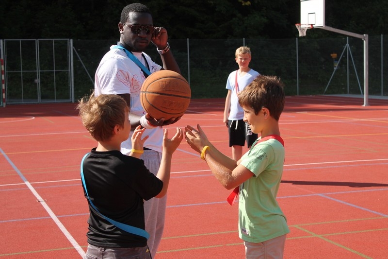 Village Camps International Summer Camp Leysin, Switzerland 2025-08-09 https://www.villagecamps.com/journals_admin/images/694-23-sports (28).jpg